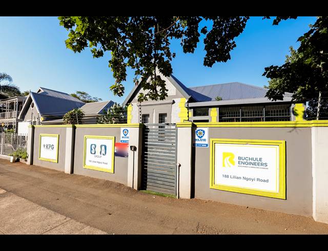 4 BEDROOM FREEHOLD FOR SALE IN WINDERMERE